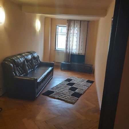 Kitty Apartament Appartement Boekarest Buitenkant foto